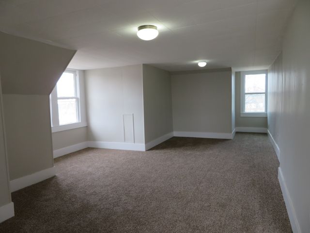 911 W Liveoak Street, Coleman, TX 76834