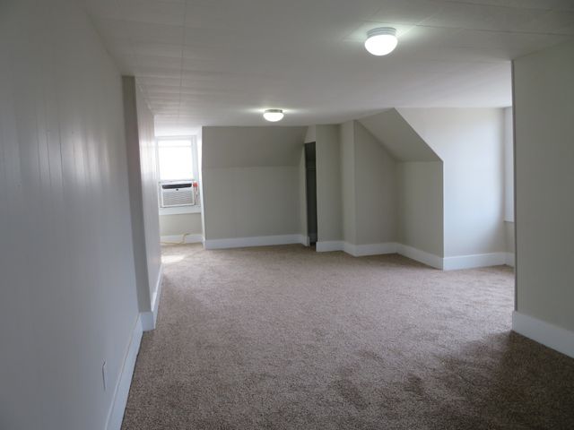 911 W Liveoak Street, Coleman, TX 76834