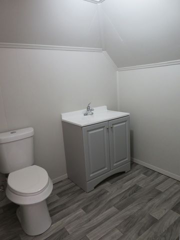 911 W Liveoak Street, Coleman, TX 76834