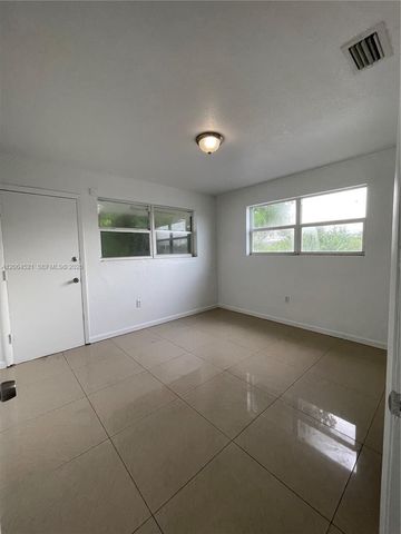 1243 NW 61st St 3, Miami, FL 33142