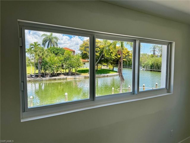 805 E Gulf DR B4, Sanibel, FL 33957