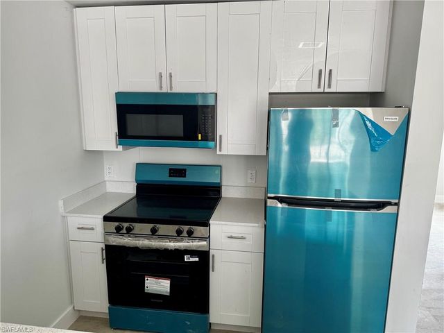 805 E Gulf DR B4, Sanibel, FL 33957