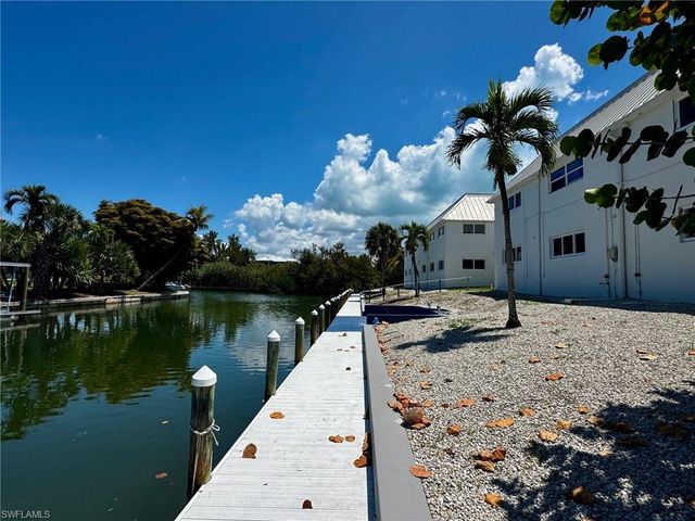 805 E Gulf DR B4, Sanibel, FL 33957