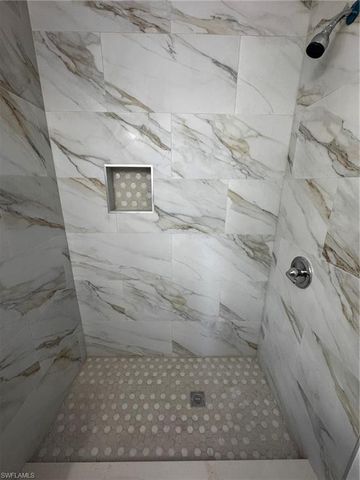 805 E Gulf DR B4, Sanibel, FL 33957