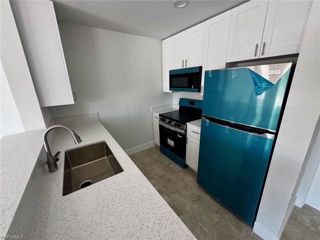 805 E Gulf DR B4, Sanibel, FL 33957