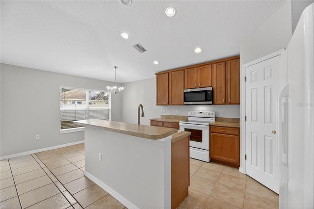 9613 CYPRESS HARBOR DRIVE, Gibsonton, FL 33534