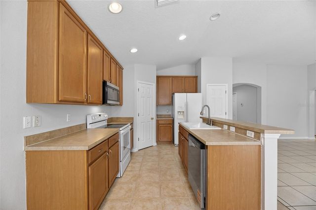 9613 CYPRESS HARBOR DRIVE, Gibsonton, FL 33534