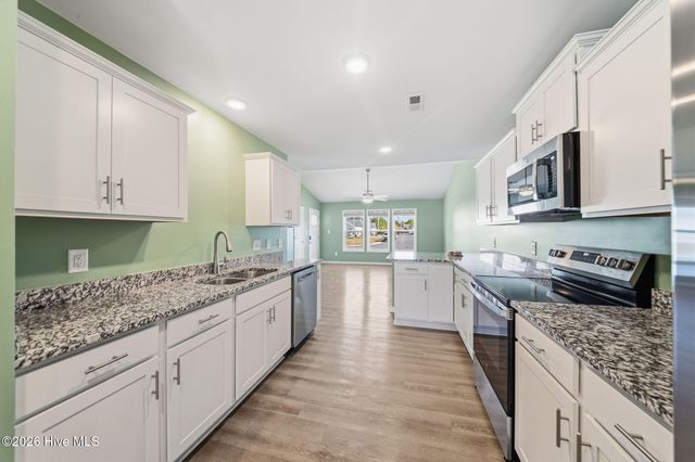 700 Discovery Cove, Newport, NC 28570