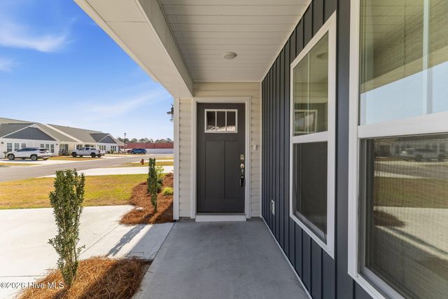 700 Discovery Cove, Newport, NC 28570