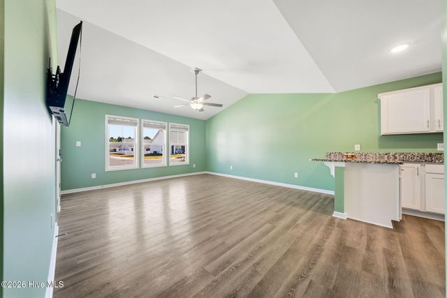 700 Discovery Cove, Newport, NC 28570