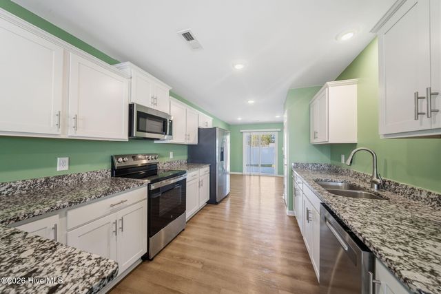 700 Discovery Cove, Newport, NC 28570