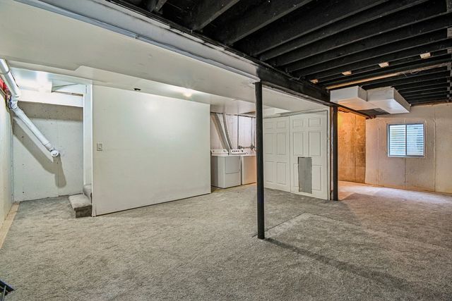 183 W ALGONQUIN Road, Des Plaines, IL 60016