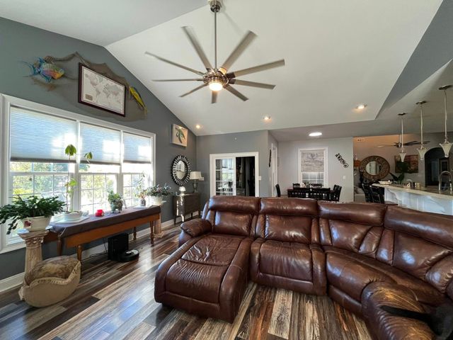 798 Oxbow Dr., Myrtle Beach, SC 29579