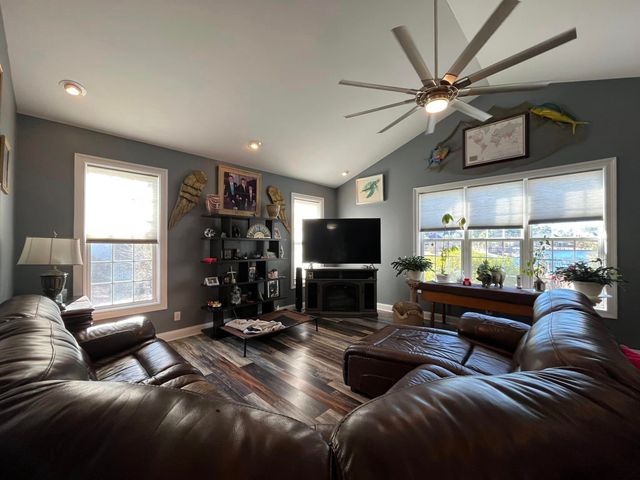 798 Oxbow Dr., Myrtle Beach, SC 29579