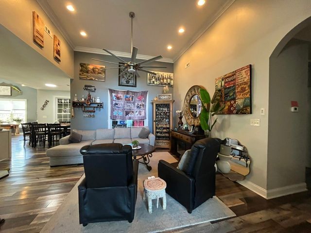 798 Oxbow Dr., Myrtle Beach, SC 29579