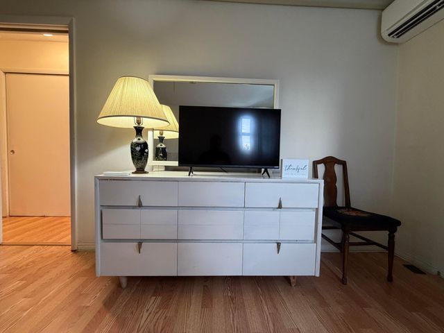 161 NE 10th Avenue 12b, Hallandale Beach, FL 33009