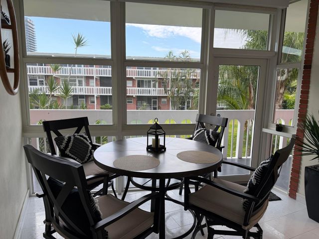 161 NE 10th Avenue 12b, Hallandale Beach, FL 33009
