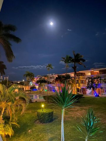 161 NE 10th Avenue 12b, Hallandale Beach, FL 33009
