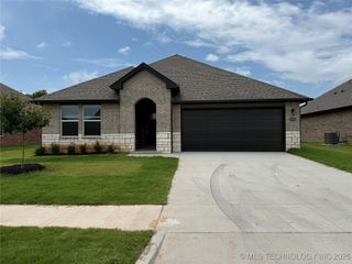 15606 S 74th East Avenue S, Bixby, OK 74008