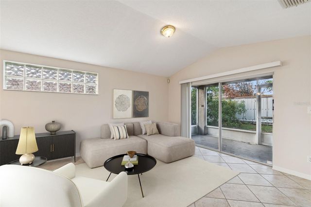 2515 W LEROY STREET, Tampa, FL 33607