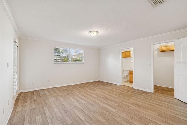 2515 W LEROY STREET, Tampa, FL 33607