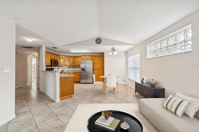 2515 W LEROY STREET, Tampa, FL 33607