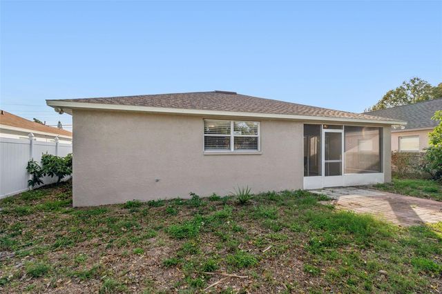 2515 W LEROY STREET, Tampa, FL 33607