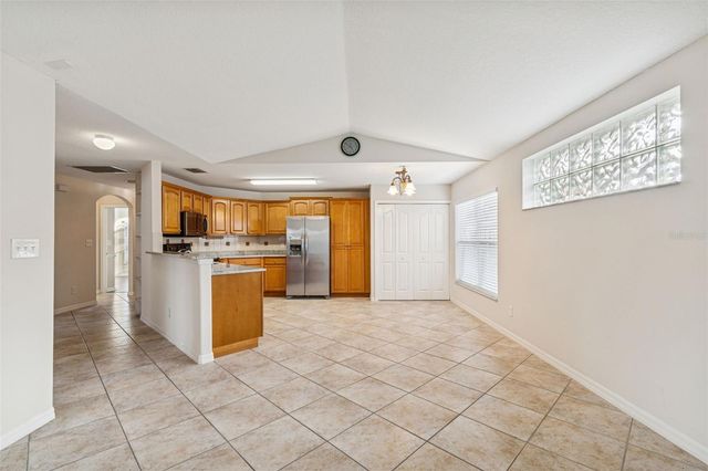 2515 W LEROY STREET, Tampa, FL 33607