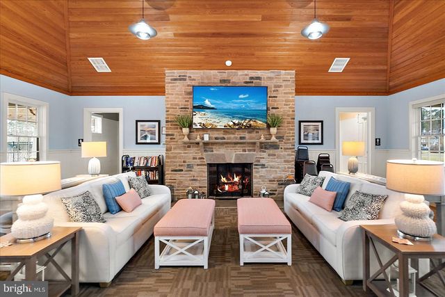 37099 FAIRWAY DR, Frankford, DE 19945