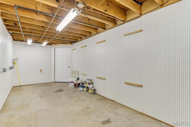 12364 Worthington Drive, Unincorporated, MO 63128