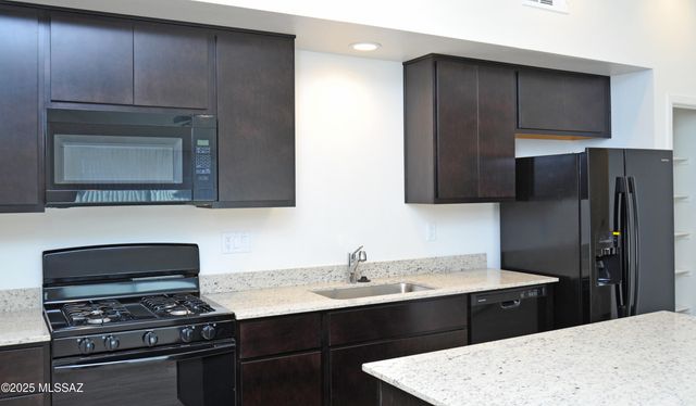 1828 S Math Quiz Drive, Tucson, AZ 85711