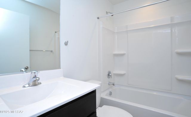 1828 S Math Quiz Drive, Tucson, AZ 85711