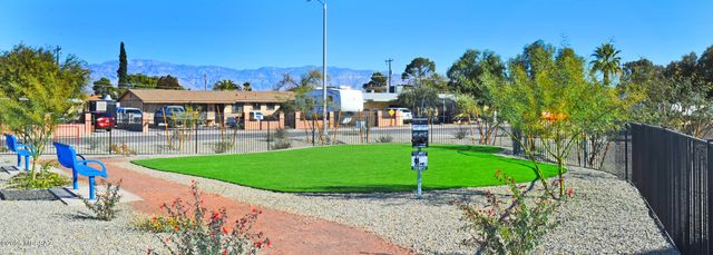 1828 S Math Quiz Drive, Tucson, AZ 85711