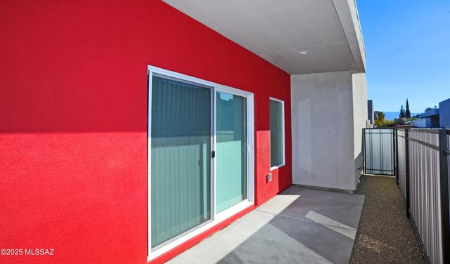 1828 S Math Quiz Drive, Tucson, AZ 85711