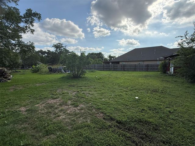 1008 Wilson Drive, Rosenberg, TX 77471