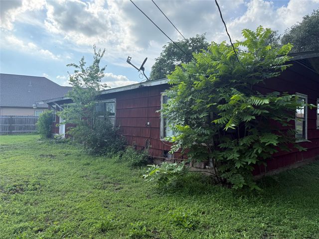 1008 Wilson Drive, Rosenberg, TX 77471