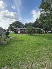 1008 Wilson Drive, Rosenberg, TX 77471