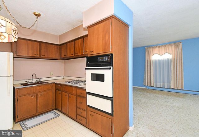 466 CEDAR ST, Lansdale, PA 19446