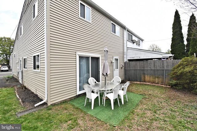 466 CEDAR ST, Lansdale, PA 19446