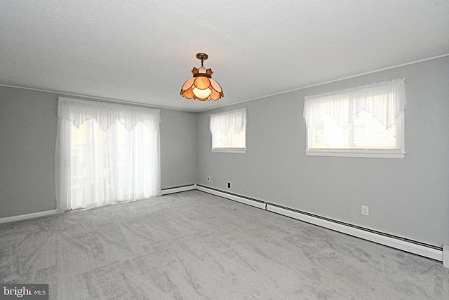 466 CEDAR ST, Lansdale, PA 19446