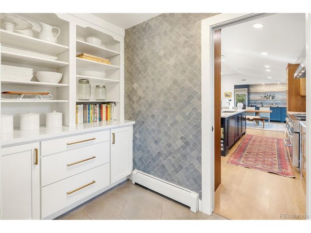 3720 S Dahlia St, Denver, CO 80237