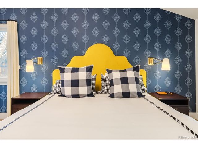 3720 S Dahlia St, Denver, CO 80237