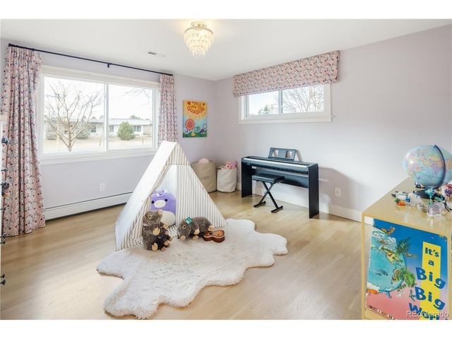 3720 S Dahlia St, Denver, CO 80237