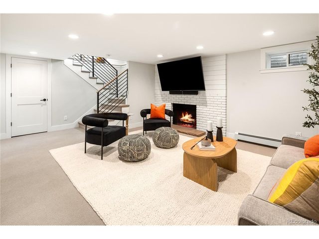 3720 S Dahlia St, Denver, CO 80237