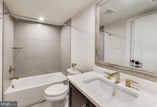 6934 RENITA LN, Bethesda, MD 20817