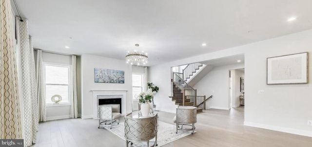 6934 RENITA LN, Bethesda, MD 20817