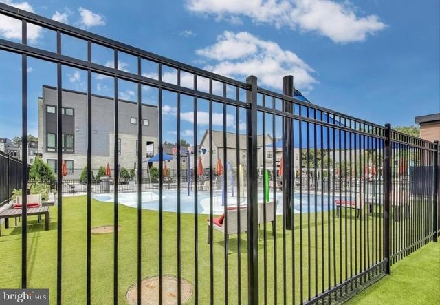 6934 RENITA LN, Bethesda, MD 20817