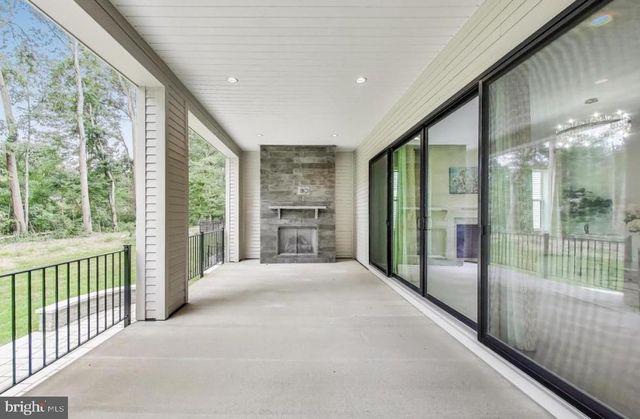 6934 RENITA LN, Bethesda, MD 20817