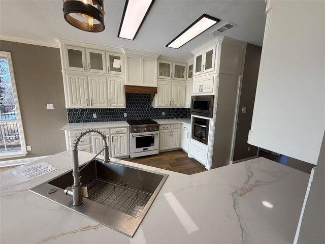 7505 Gleneagles Way, Fort Worth, TX 76179