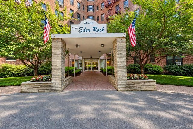 84-01 Main Street 325, Briarwood, NY 11435